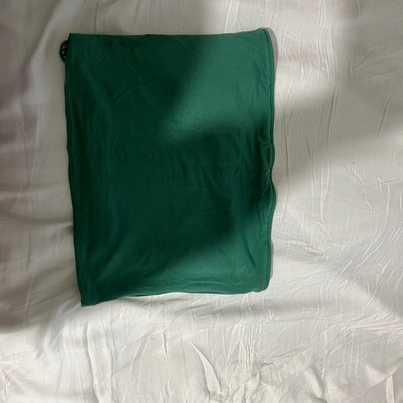 3 Reversable tube tops - Picture 4 of 6